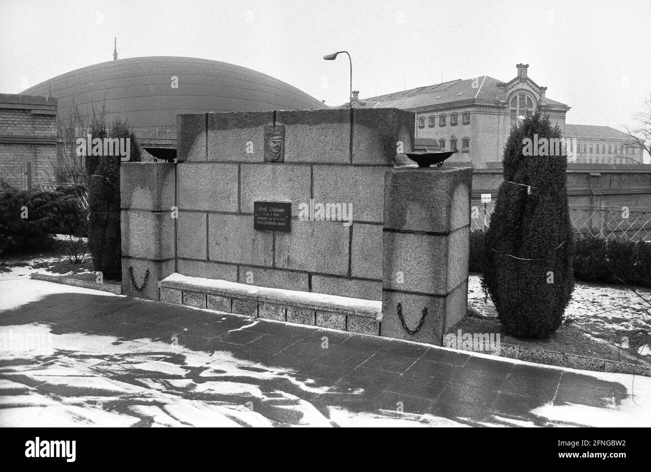 "Germania, Bautzen, 06-01-1990. Archive-No: 12-12-17 la prigione di Bautzen è una struttura correttiva a Bautzen, in Sassonia. Dal 1990 si trova nella costruzione del carcere Bautzen i, il cosiddetto ''Elend Gelbes''. Bautzen i ottenne notorietà come 'campo speciale n° 4' dell'Amministrazione militare Sovietica. Foto: Ernst Thaelmann Memorial [traduzione automatizzata]' Foto Stock