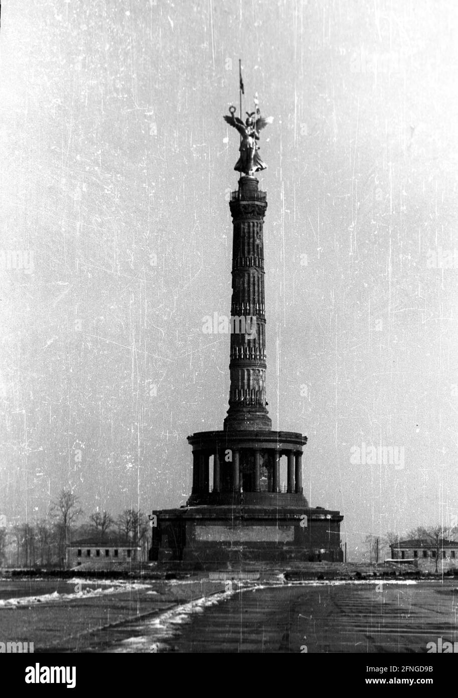 City views Berlino Novembre 1946 / 12.11.1946 (data stimata) / Siegessäule , Goldelse [traduzione automatica] Foto Stock