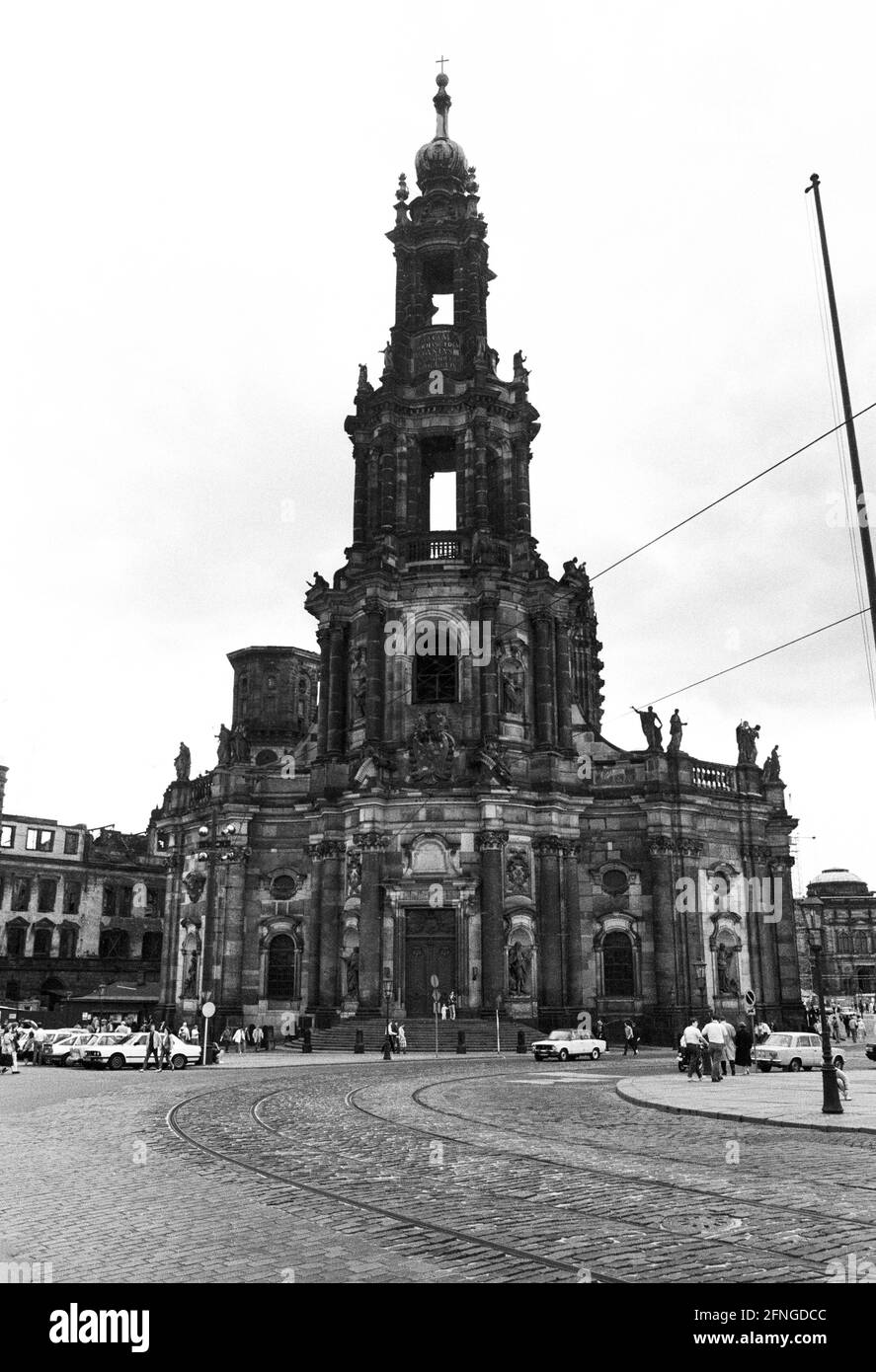 GDR, Dresden, 19.05.1990 Archiv-No.: 16-44-15 Stadtfotos Dresden Foto: La Chiesa di Martin Lutero [traduzione automatizzata] Foto Stock