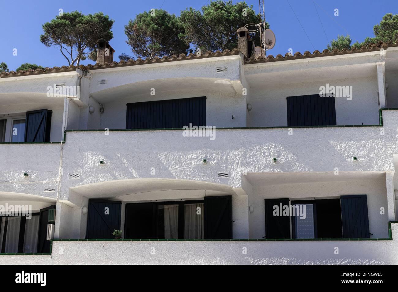 facciata di una casa estiva nella città di pals, sulla costa brava di girona in spagna sul mar mediterraneo Foto Stock