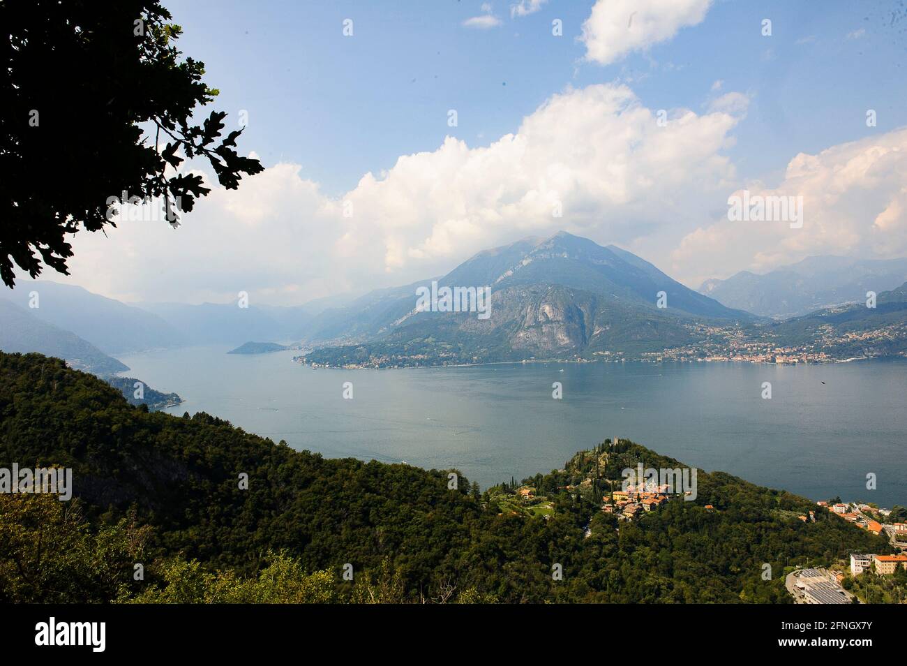 Europa, Italia, Lombardia, Lago di Como, (Lario), Varenna, Castello di Vezio. Foto Stock