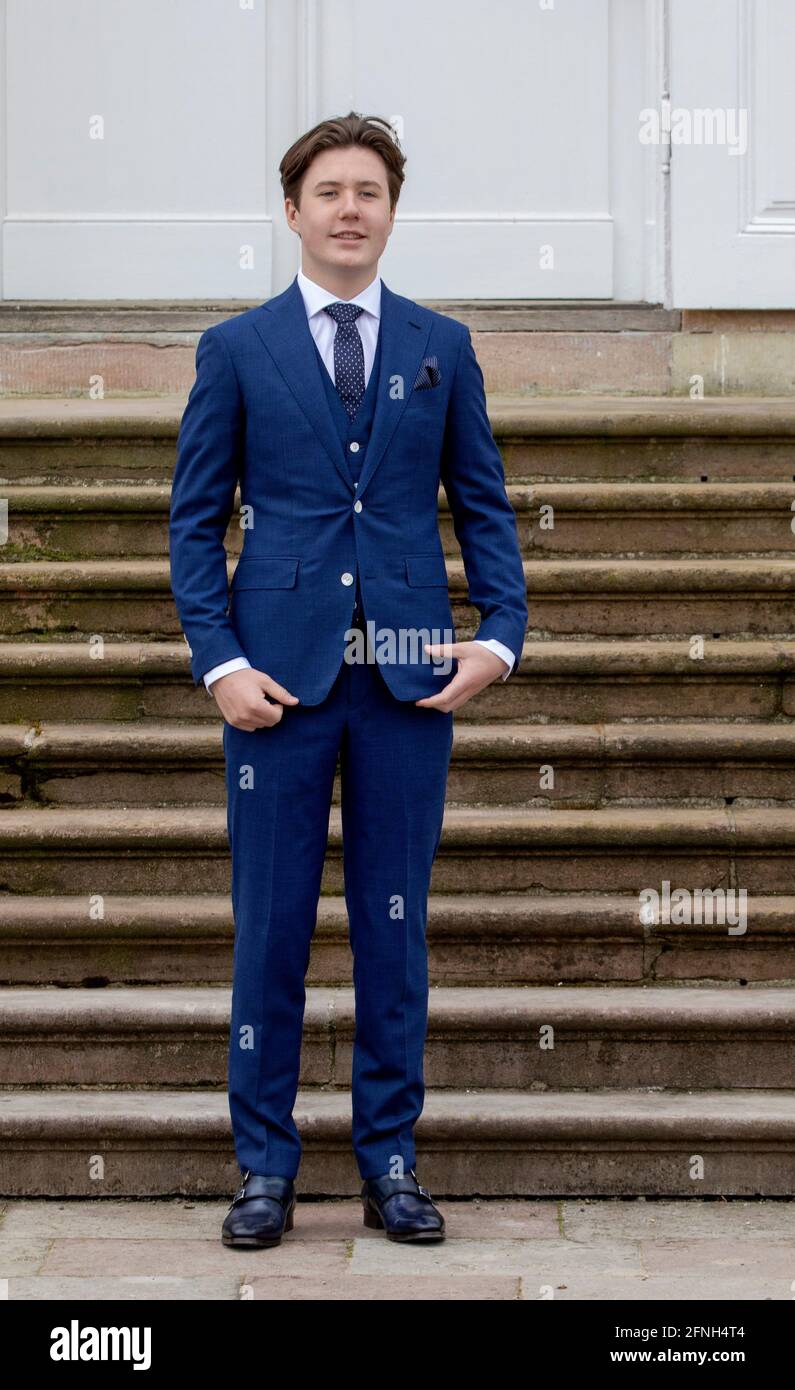Principe Cristiano di Danimarca al Palazzo di Fredensborg a Fredensborg, il 15 maggio 2021, in occasione della conferma del Principe Cristiano alla Chiesa del Palazzo di Fredensborg Foto: Albert Nieboer / Paesi Bassi OUT / Point de Vue OUT Foto Stock