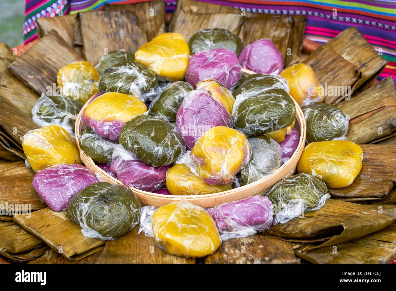 Guangxi specialità etniche, torte di riso glutinose colorate Foto Stock