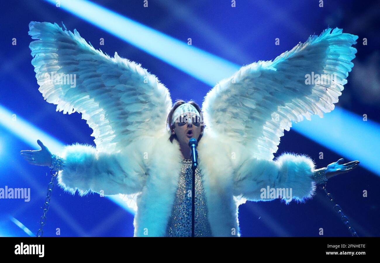 Rotterdam, Paesi Bassi. 17 maggio 2021. Il cantante Tix in rappresentanza della Norvegia si esibisce durante le prove di abbigliamento per la prima semifinale del Concorso Eurovision Song 2021, presso la Rotterdam Ahoy Arena. Credit: Vyacheslav Prokofyev/TASS/Alamy Live News Foto Stock