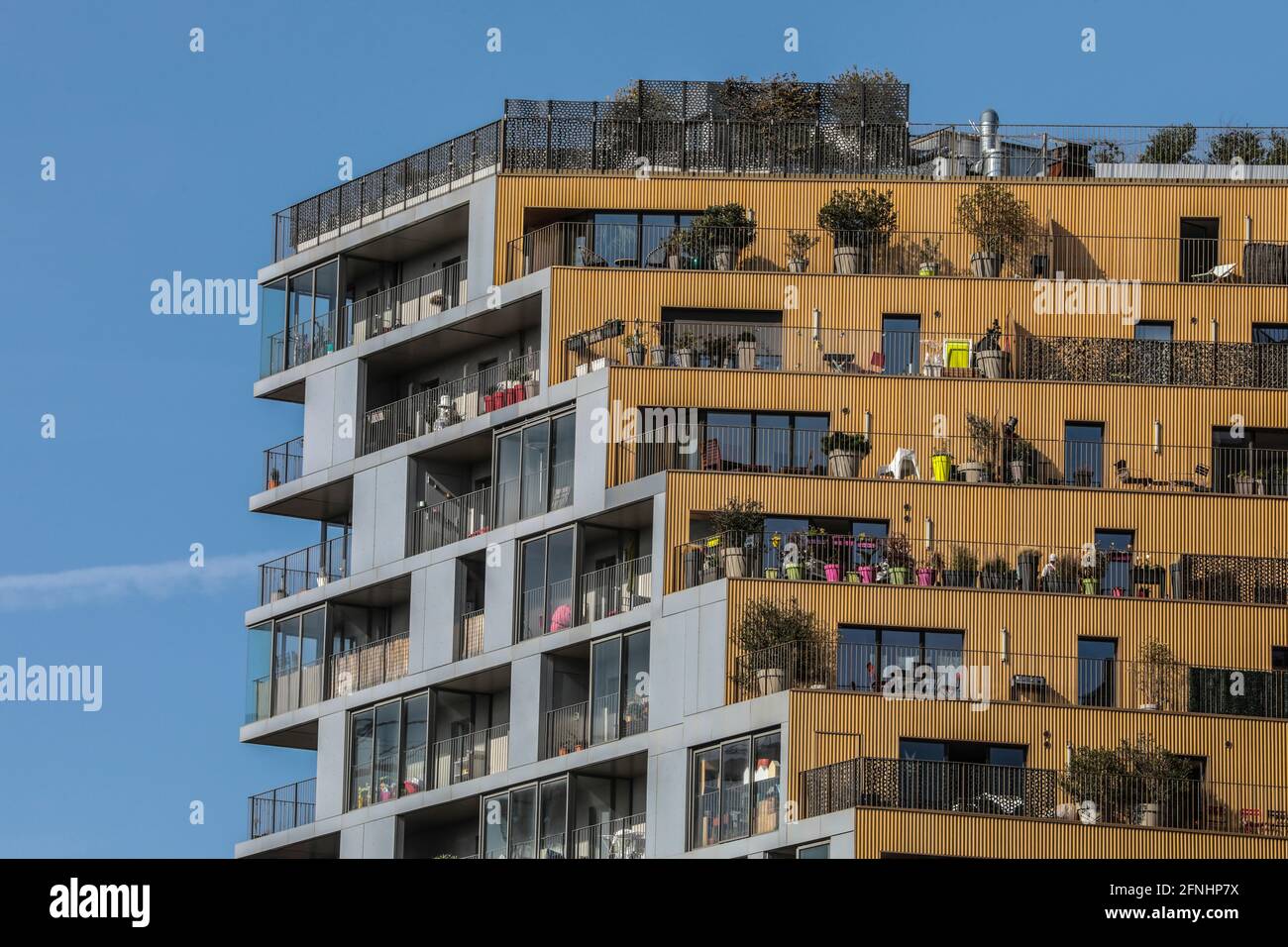 ALTI EDIFICI AD APPARTAMENTI I PARIS Foto Stock