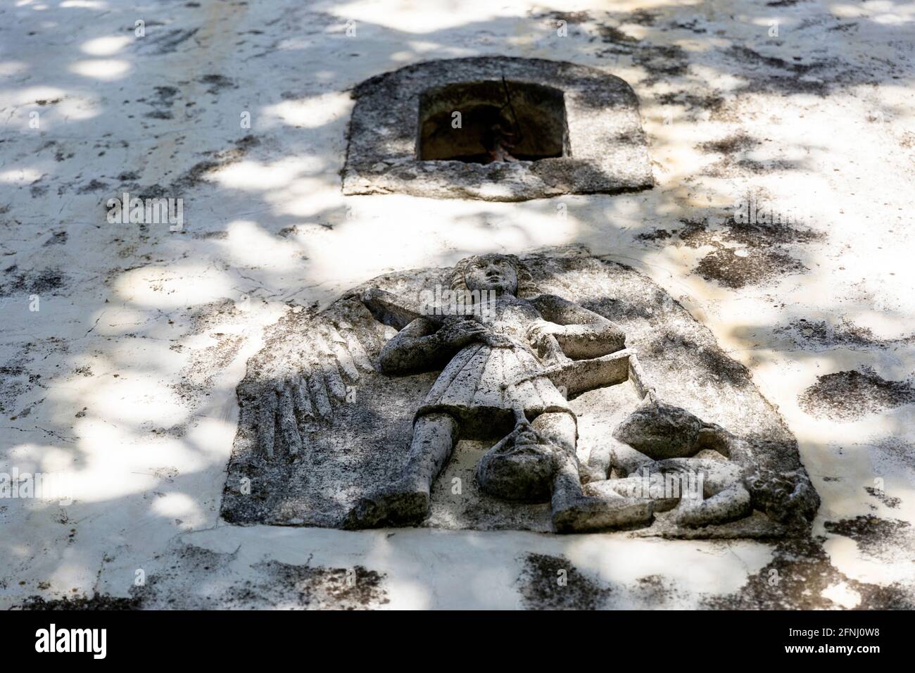 chiesa di san. Mihael sulla collina di Tabor vicino a Erzelj, Vipava valle, Slovenia Foto Stock