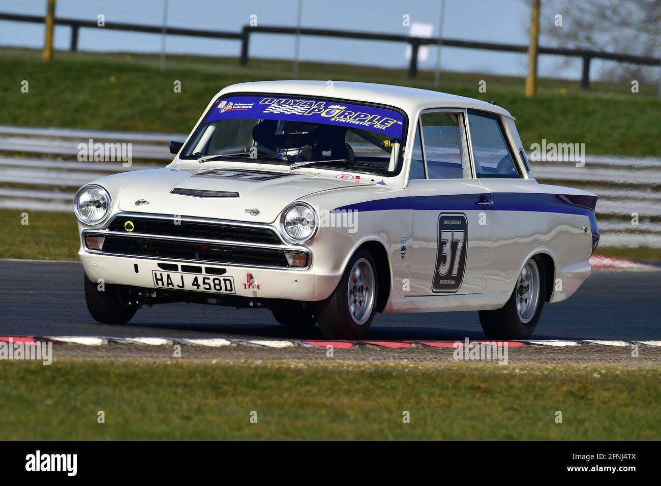 Mike Gardiner, Ford Lotus Cortina, Historic Touring Car Championship, Historic Sports Car Club, HSCC, Jim Russell Trophy Meeting, aprile 2021, Snettert Foto Stock