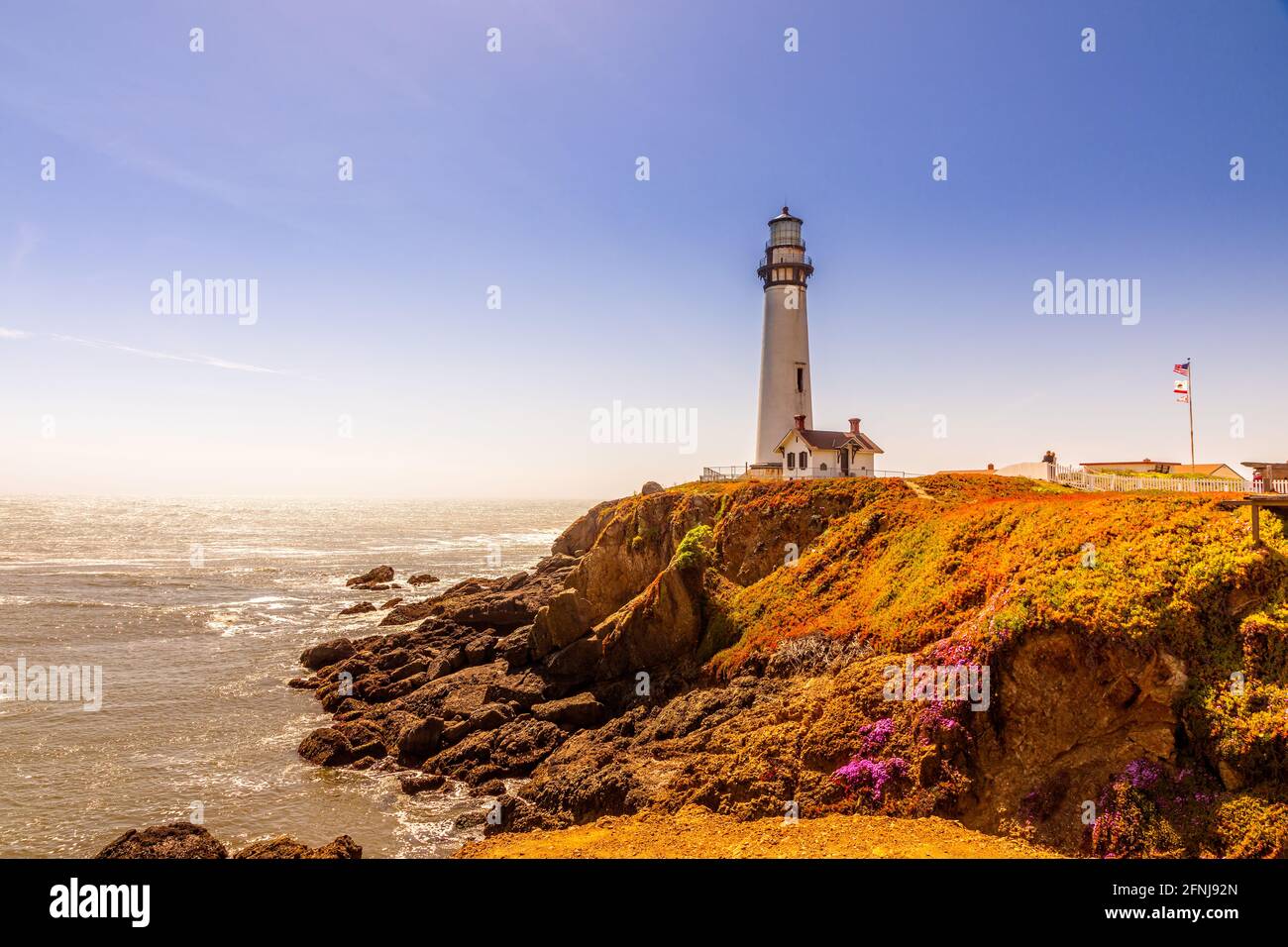 Il faro di Pigeon Point sulla costa della California Foto Stock