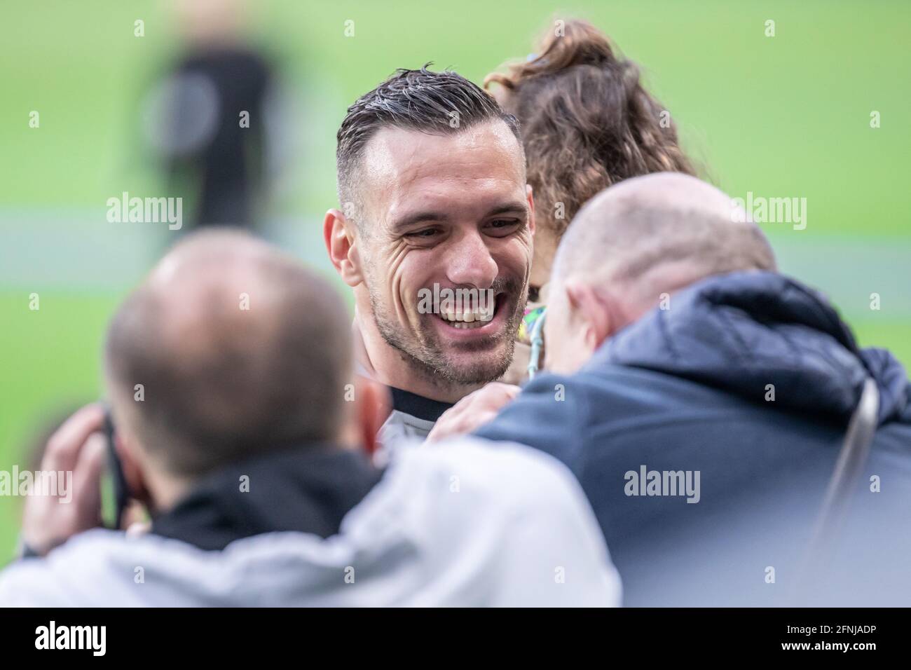 Varsavia, Polonia. 16 maggio 2021. Marko Vesovic di Legia sorride durante la cerimonia di premiazione della coppa per la vittoria della PKO Ekstraklasa League polacca. La Legia Warszawa divenne il club di maggior successo in Polonia, vincendo il campionato polacco per la quindicesima volta nella storia. (Foto di Mikolaj Barbanell/SOPA Images/Sipa USA) Credit: Sipa USA/Alamy Live News Foto Stock