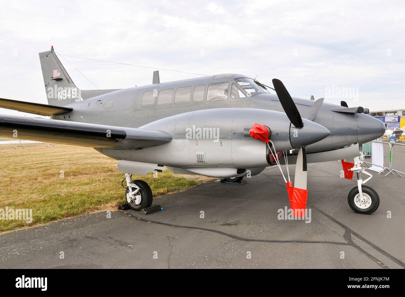 Dynamic Aviation Beech U-21H al Farnborough International Airshow 2010. Versione militare Beechcraft King Air modificata Foto Stock