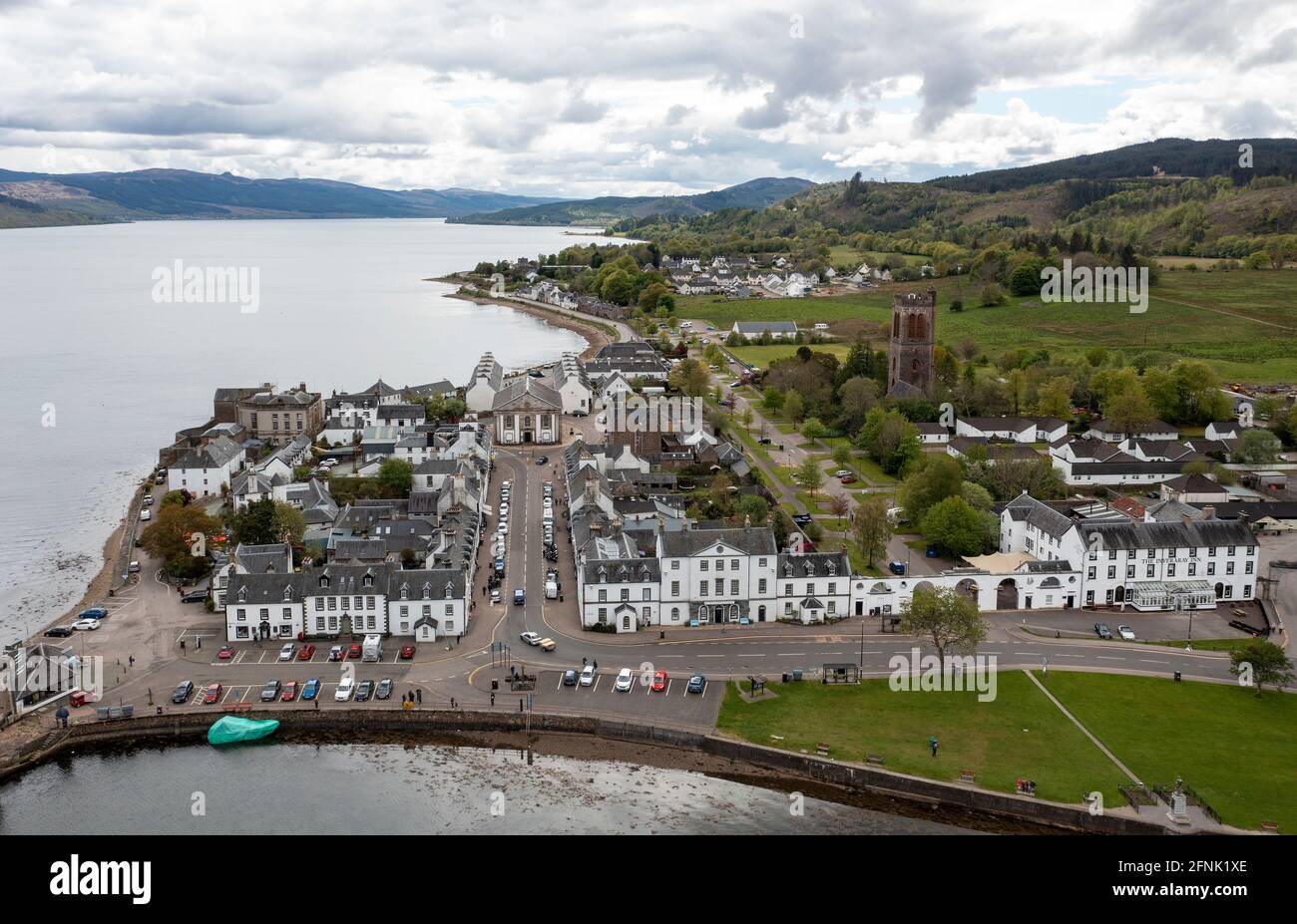 Vista aerea del centro di Inveraray sulle rive di Loch Fyne, Argyll, Scozia. Foto Stock