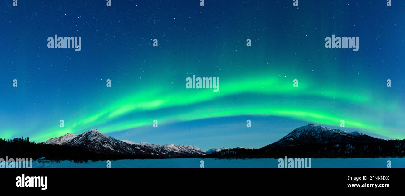 Luci del nord in Wiseman, Alaska, Wiseman è in Brooks Range al di sopra del Circolo Polare Artico. Foto Stock