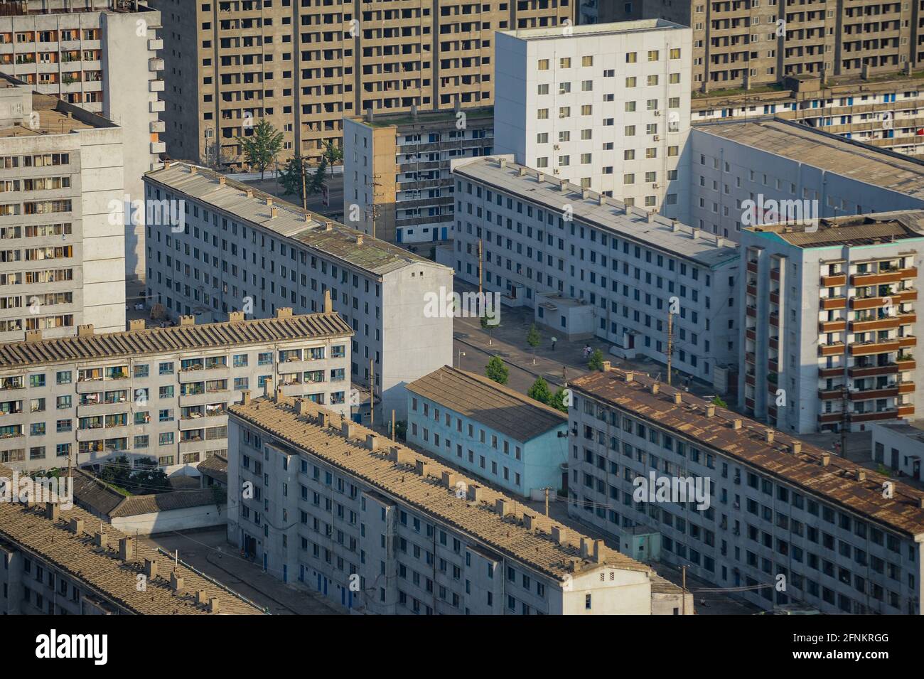 08.08.2012, Pyongyang, Corea del Nord, Asia - paesaggio urbano con edifici residenziali nel centro della città della capitale nordcoreana visto dalla Torre Juche. Foto Stock