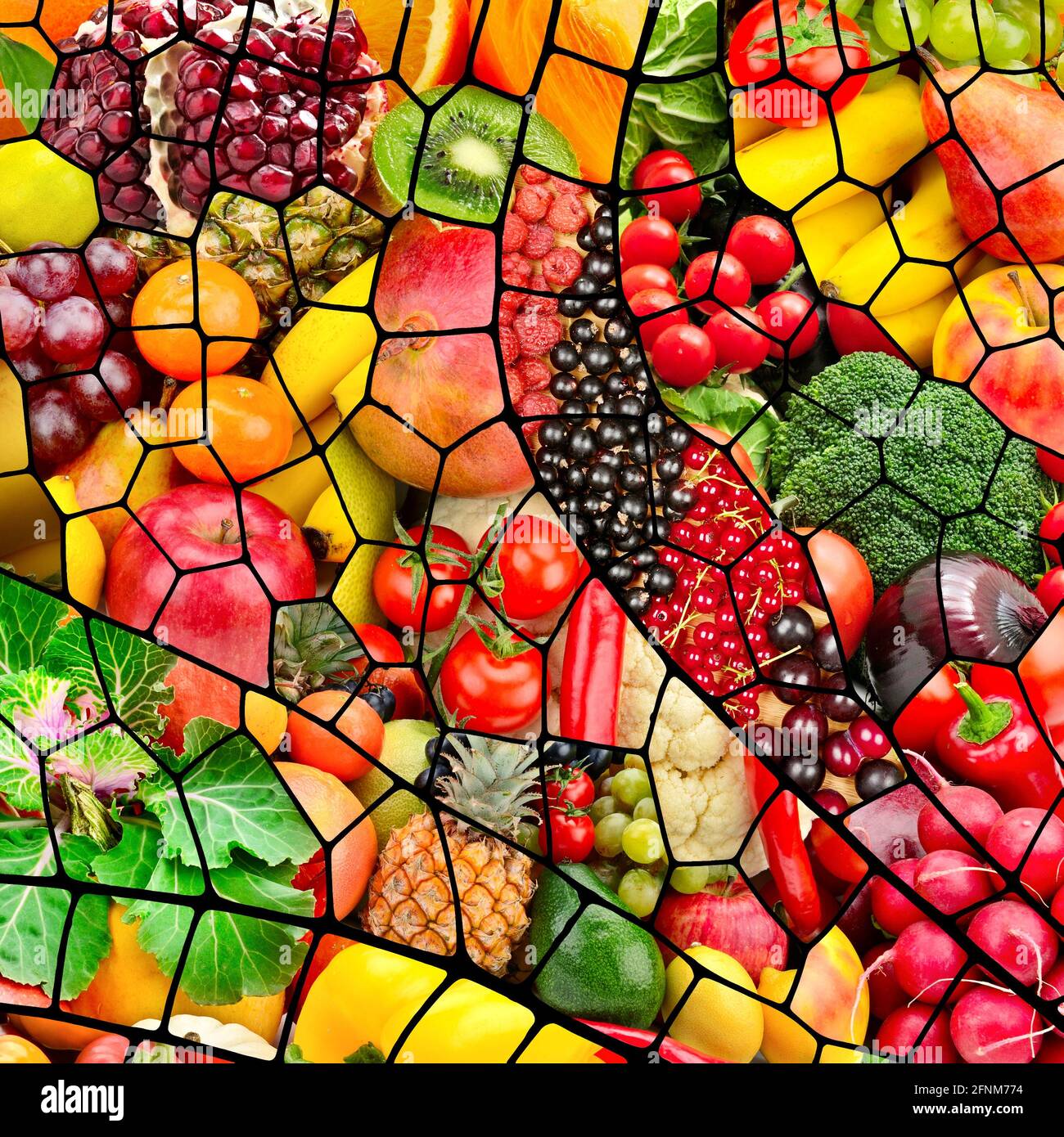 Collage frutta e verdura in cornice in forma di ali di libellula Foto Stock