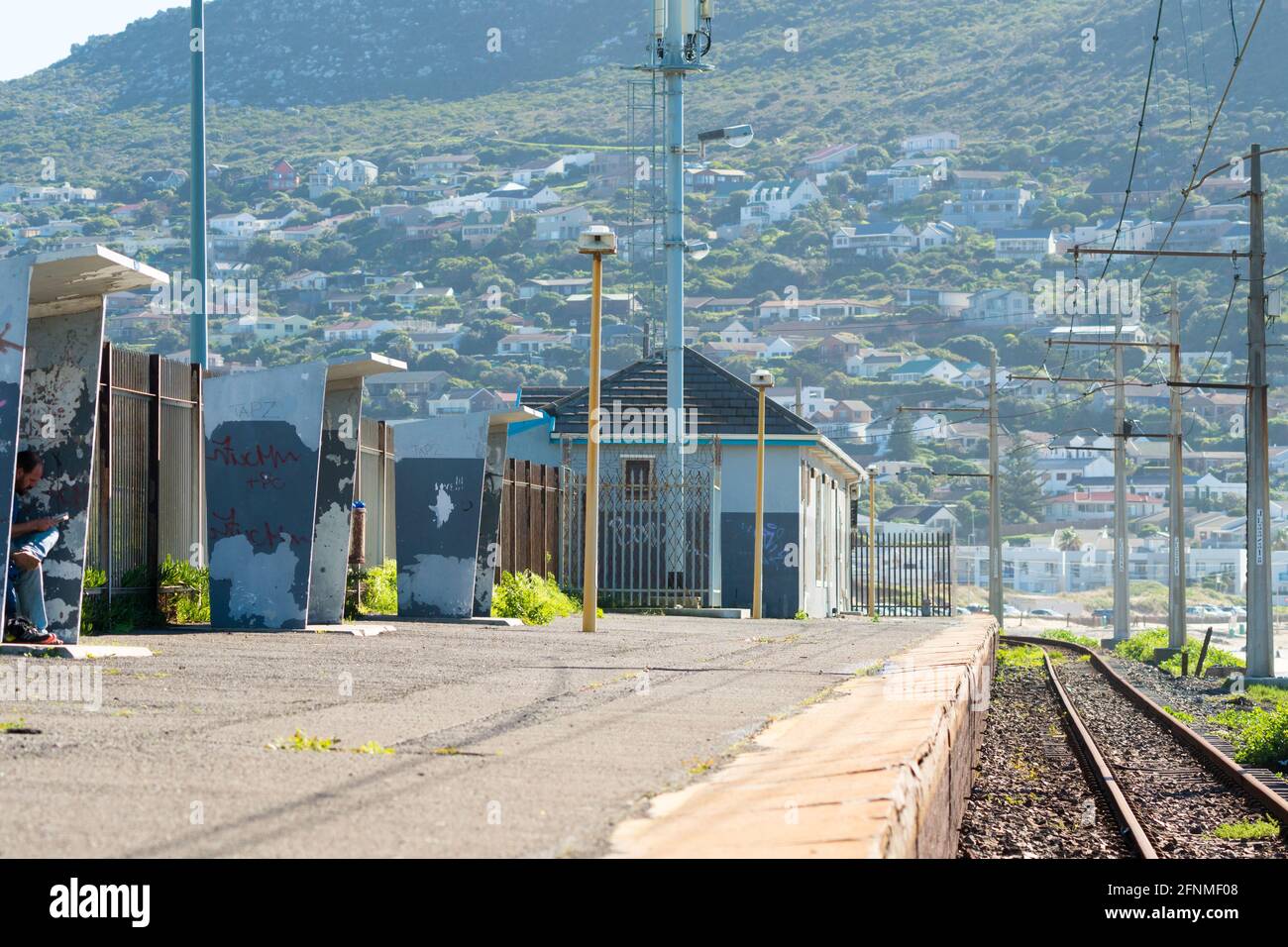 La stazione ferroviaria è chiusa a causa della pandemia di Covid a Città del Capo, Sud Africa Concept Rail Travel Foto Stock