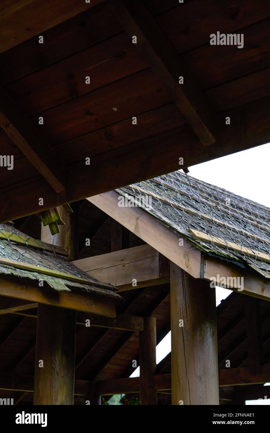 Primo piano della cupola di un edificio cinese in legno Foto Stock