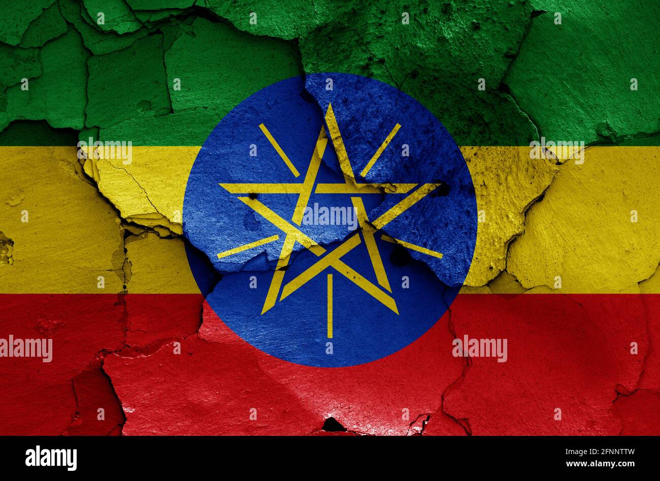 Bandiera di Etiopia dipinta su muro fessurato Foto Stock