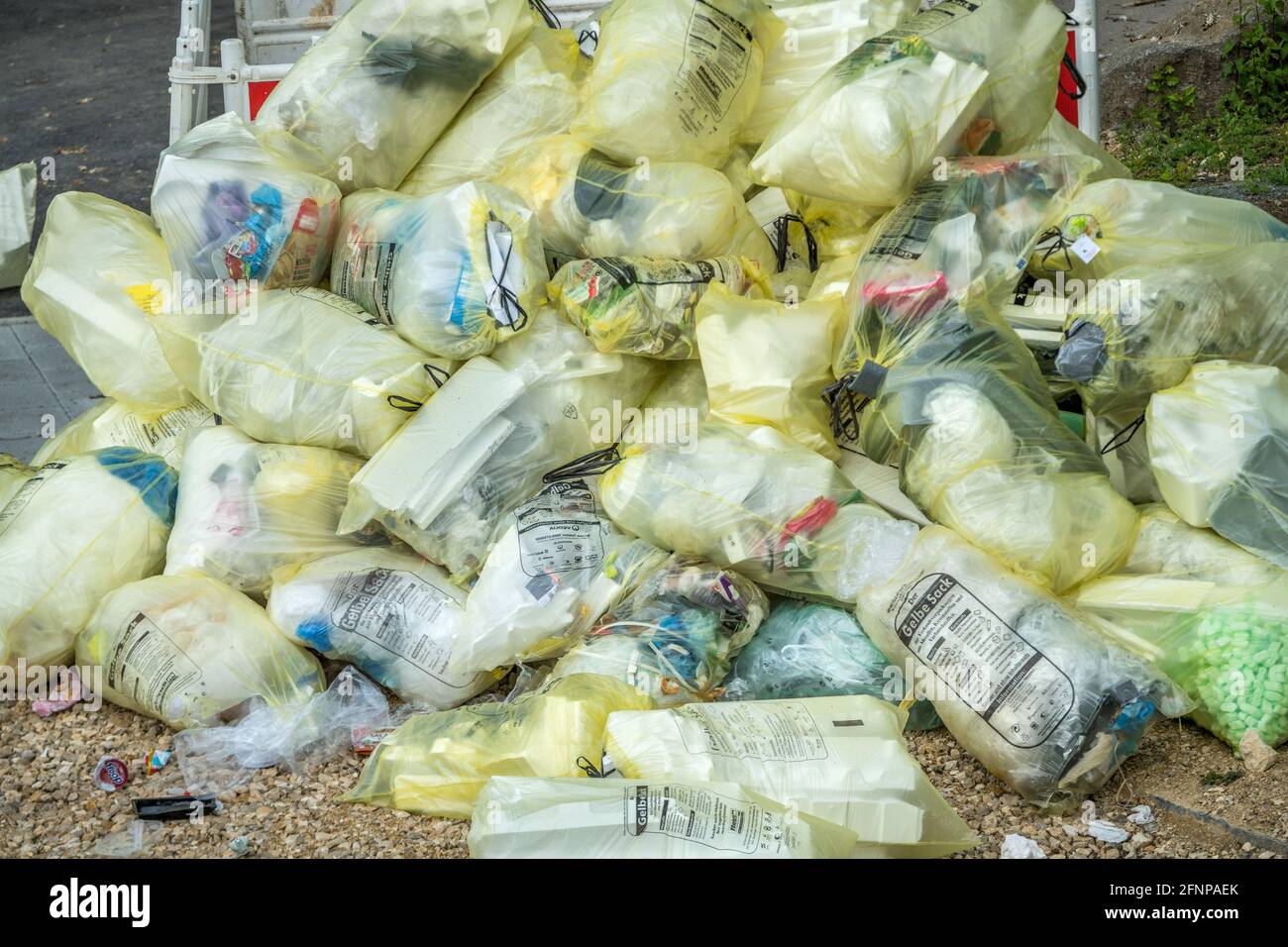 Der Grüne Punkt riciclaggio plastica in Germania, rifiuti rifiuti rifiuti rifiuti Foto Stock