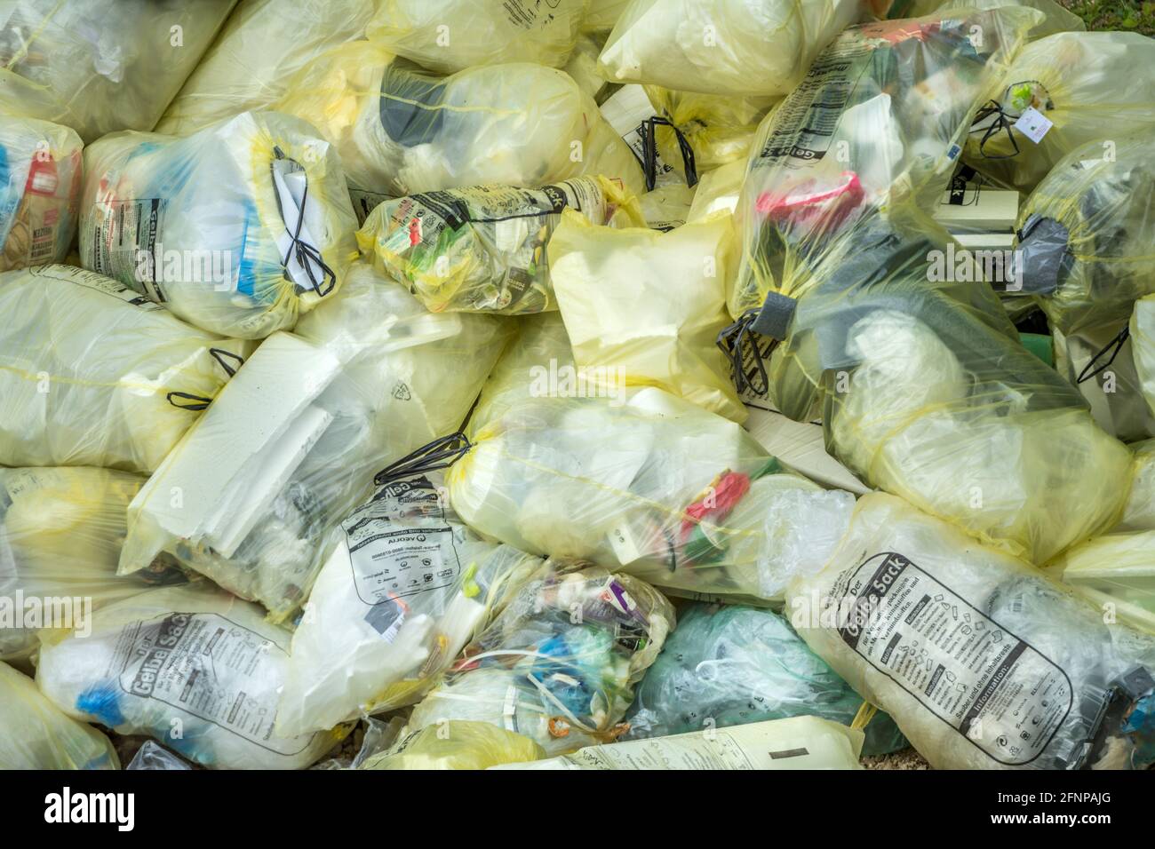Der Grüne Punkt riciclaggio plastica in Germania, rifiuti rifiuti rifiuti rifiuti Foto Stock