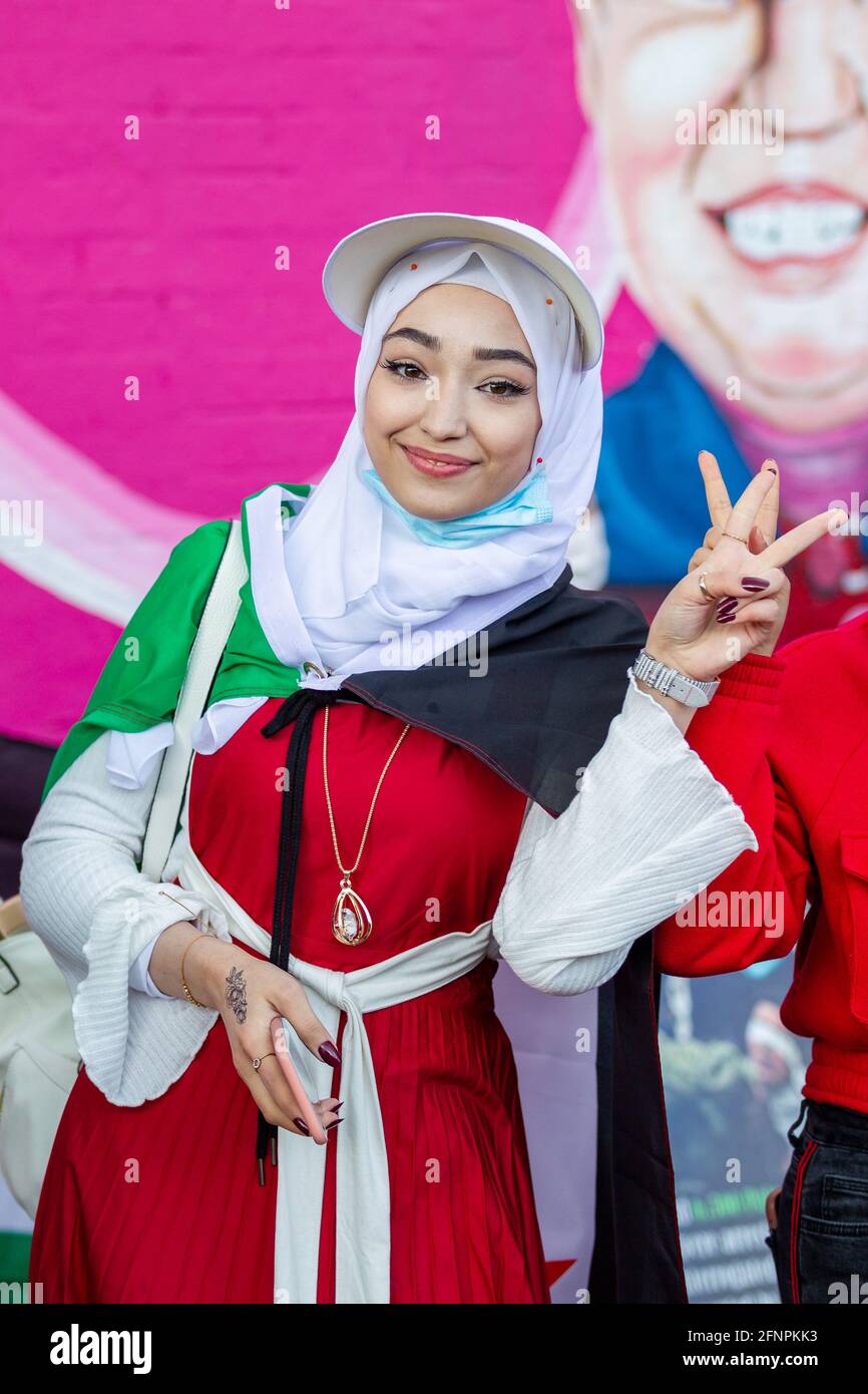 Belfast, Regno Unito. 18 maggio 2021: I manifestanti hanno partecipato ad un raduno a sostegno del popolo palestinese Foto Stock