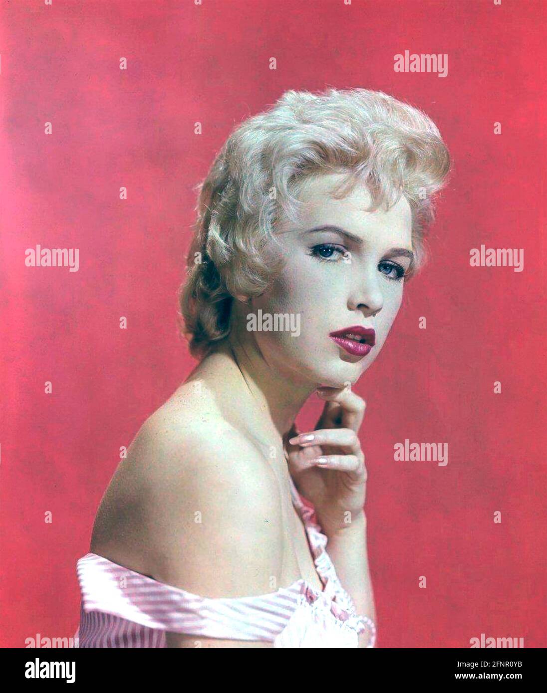Stella stevens 1960 immagini e fotografie stock ad alta risoluzione - Alamy