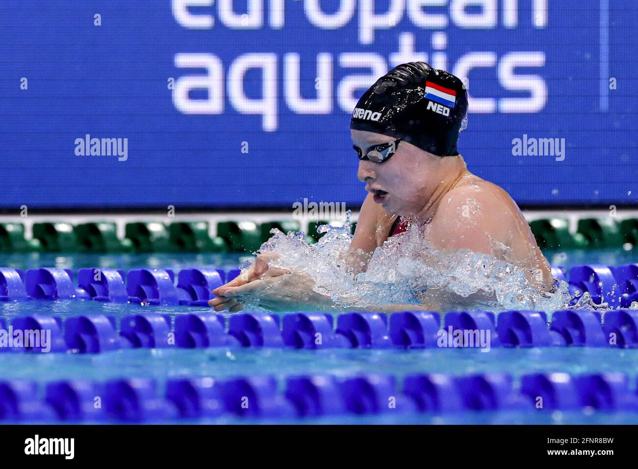 BUDAPEST, UNGHERIA - MAGGIO 18: TES Schouten dei Paesi Bassi che si disputano alla Semifinale femminile di sterminio da 100 m durante il LEN European Aquatics Championships Nuoto alla Duna Arena il 18 maggio 2021 a Budapest, Ungheria (Foto di Marcel ter Bals/Orange Pictures) Foto Stock