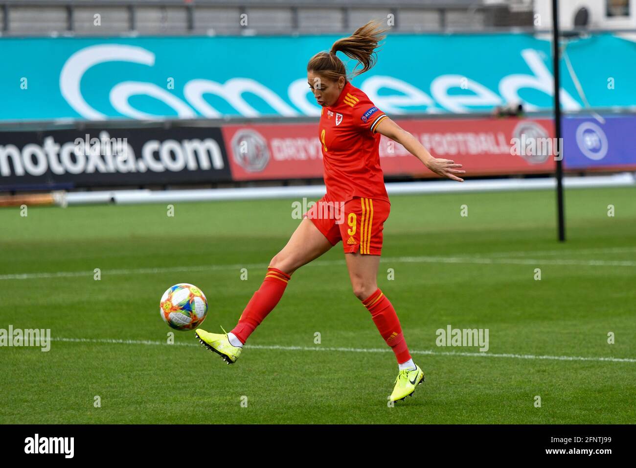 Newport, Galles. 22 ottobre 2020. Kayleigh Green of Wales Donne in azione durante il Campionato europeo delle Donne UEFA 2020 Qualifying Group C Match tra Galles e Isole Faroe Donne alla Rodney Parade di Newport, Galles, Regno Unito, il 22 ottobre 2020. Credito: Duncan Thomas/Majestic Media. Foto Stock Newport, Galles. 22 ottobre 2020. Kayleigh Green of Wales Donne in azione durante il Campionato europeo delle Donne UEFA 2020 Qualifying Group C Match tra Galles e Isole Faroe Donne alla Rodney Parade di Newport, Galles, Regno Unito, il 22 ottobre 2020. Credito: Duncan Thomas/Majestic Media. Foto Stock