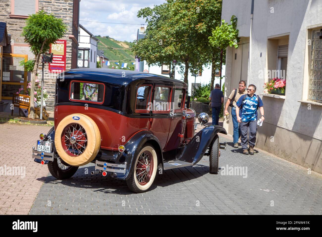 Auto d'epoca, Ford modello A, Oldtimer riunione presso il villaggio di Veldenz, un ex earldom, Mosel, Renania-Palatinato, Germania, Europa Foto Stock