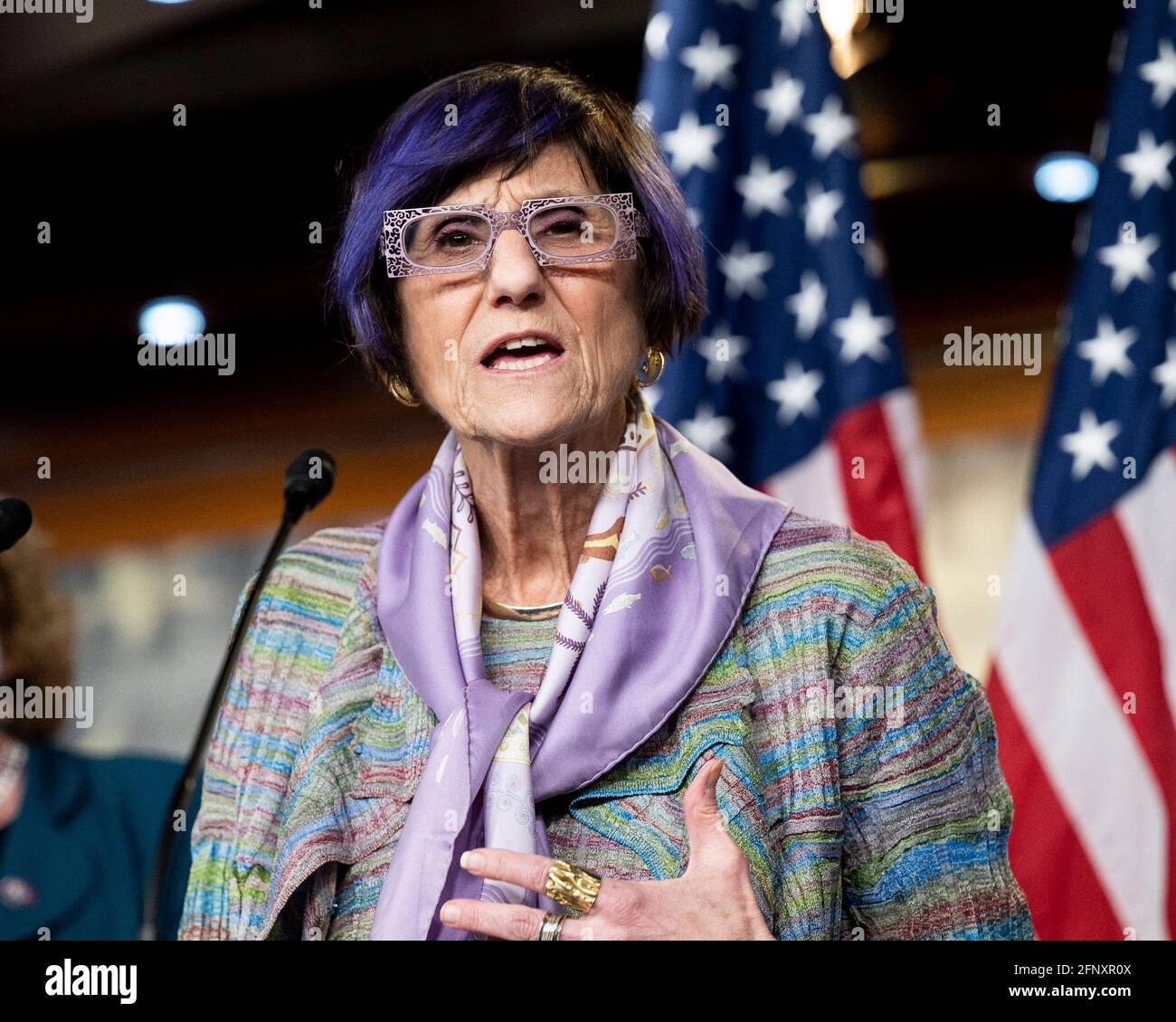 Washington, DC, Stati Uniti. 19 maggio 2021. 19 maggio 2021 - Washington, DC, Stati Uniti: Rappresentante degli Stati Uniti ROSA DELURO (D-CT) che parla della Commissione del 6 gennaio e dei finanziamenti per la sicurezza di emergenza. Credit: Michael Brochstein/ZUMA Wire/Alamy Live News Foto Stock