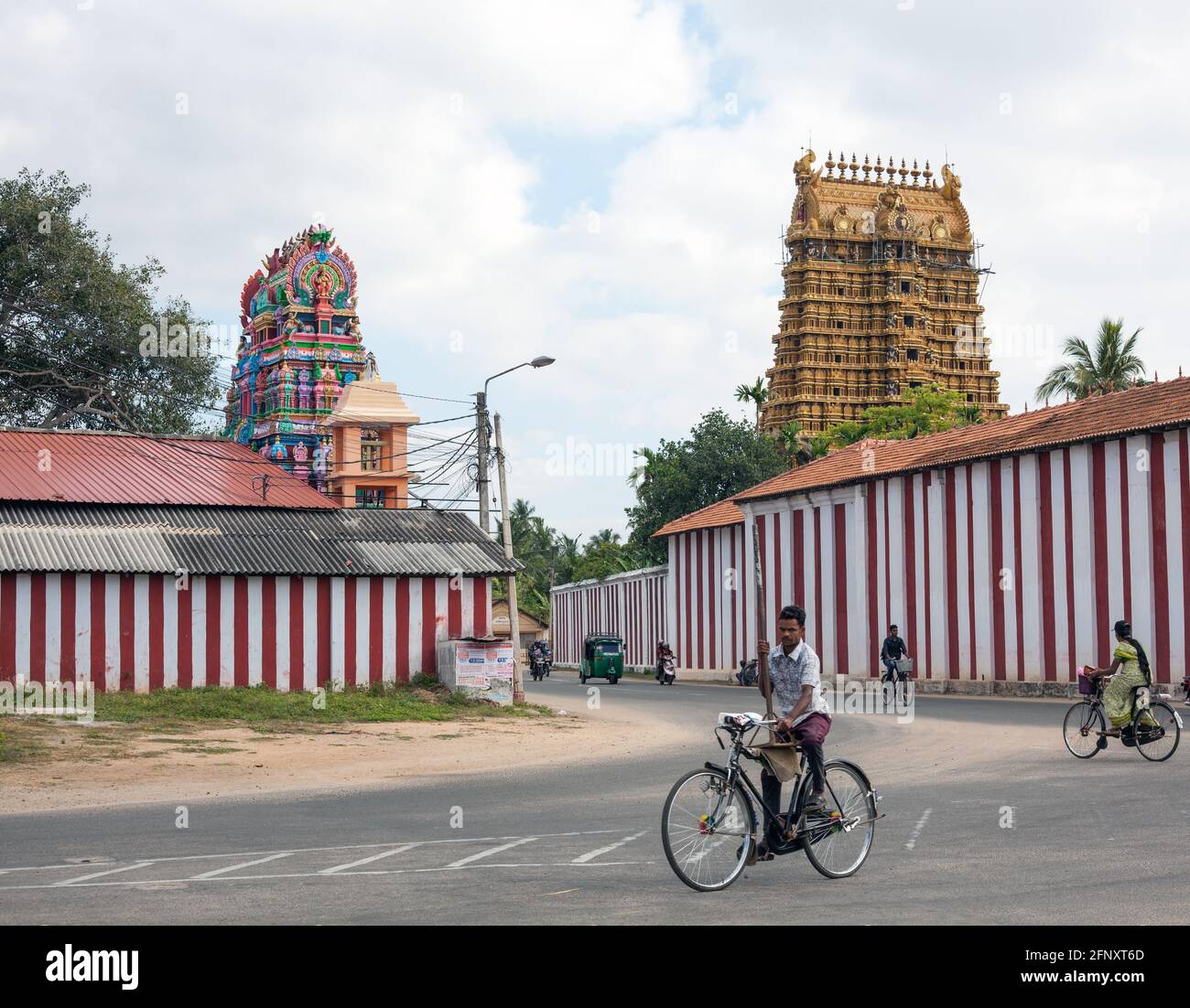 Templi indù di Muthu Vinayagar e Nallur Kandaswamy su Kovil Road, Jaffna, Provincia del Nord, Sri Lanka Foto Stock