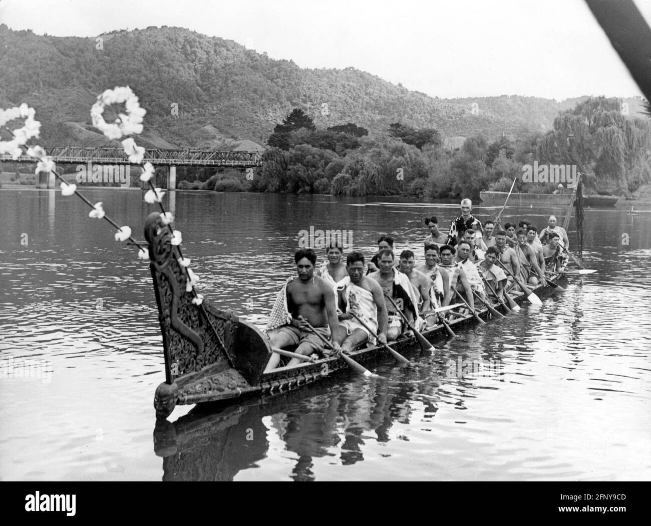 Geografia / viaggio, Nuova Zelanda, persone, Maoris sul fiume Waikato, circa anni '60, DIRITTI AGGIUNTIVI-AUTORIZZAZIONE-INFORMAZIONI-NON-DISPONIBILE Foto Stock