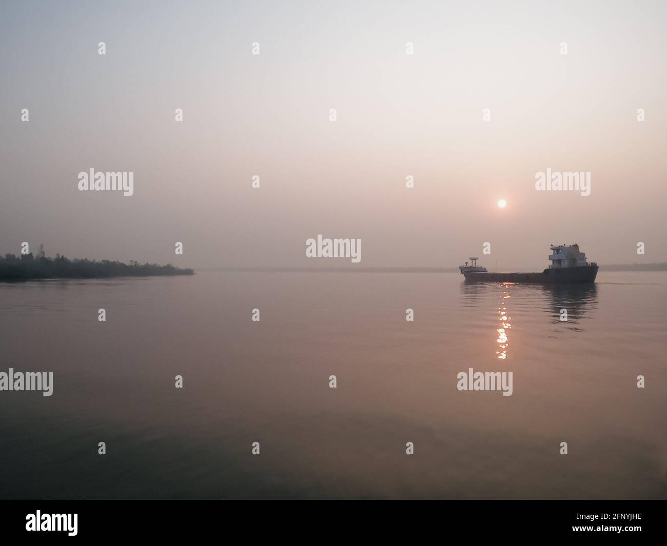 Sand Mining Boat, Sunderbans, Bengala Occidentale, India Foto Stock