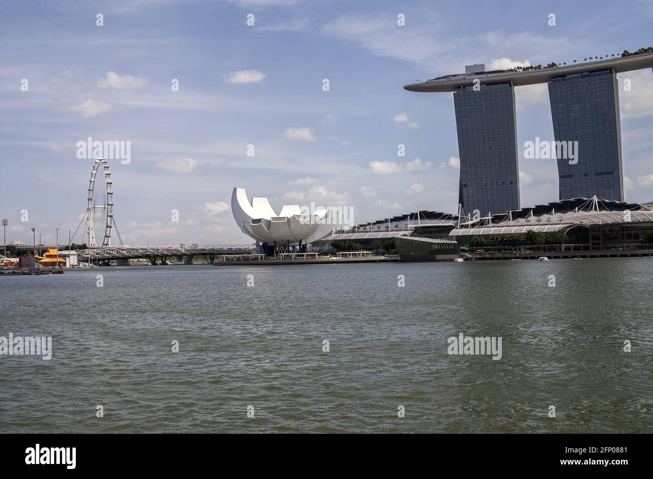 Singapore, Singapur, Asia, Asien; Luxury Marina Bay Sands Hotel and Casino; Luxuriöses Hotel und Casino; 濱海灣金沙酒店 Luksushowy hotel i kasyno Foto Stock