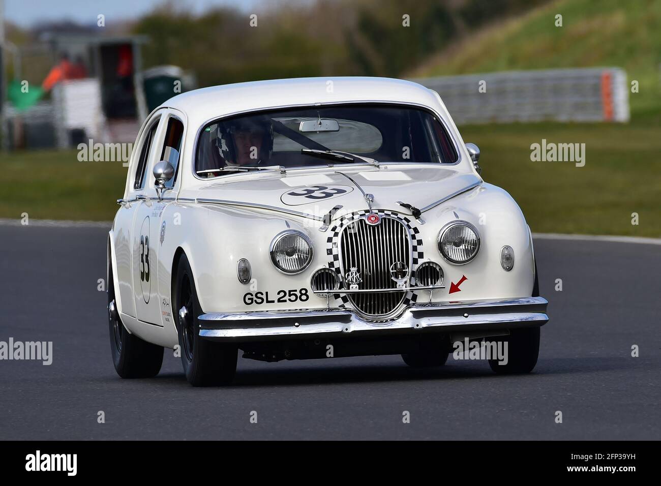 Glenn Pearson, Peter Dorlin, Jaguar Mk1, Ecurie Classic Racing, Historic Sports Car Club, HSCC, Jim Russell Trophy Meeting, aprile 2021, Snetterton, No Foto Stock