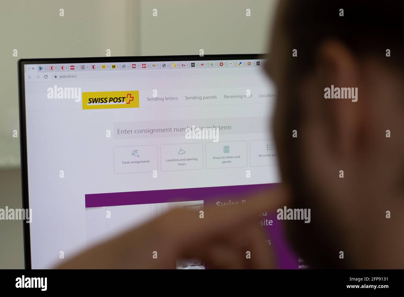 New York, USA - 1 maggio 2021: Sito web della posta Svizzera su schermo, Editoriale illustrativo Foto Stock