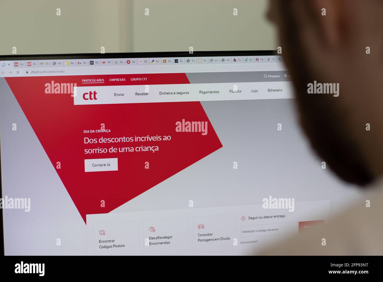 New York, USA - 1 maggio 2021: Sito web della società CTT Correios de Portugal su schermo, Editoriale illustrativo Foto Stock
