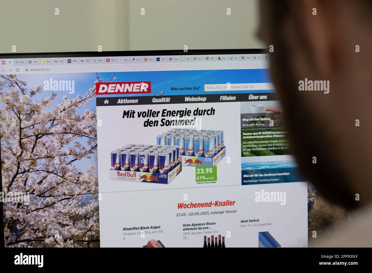 New York, USA - 1 Maggio 2021: Sito web della Denner Company su schermo, Editoriale illustrativo Foto Stock