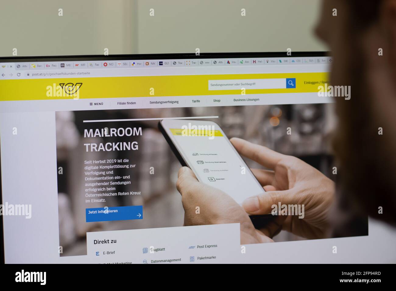 New York, USA - 1 maggio 2021: Sito web della Osterreichische Post Company su schermo, Editoriale illustrativo Foto Stock