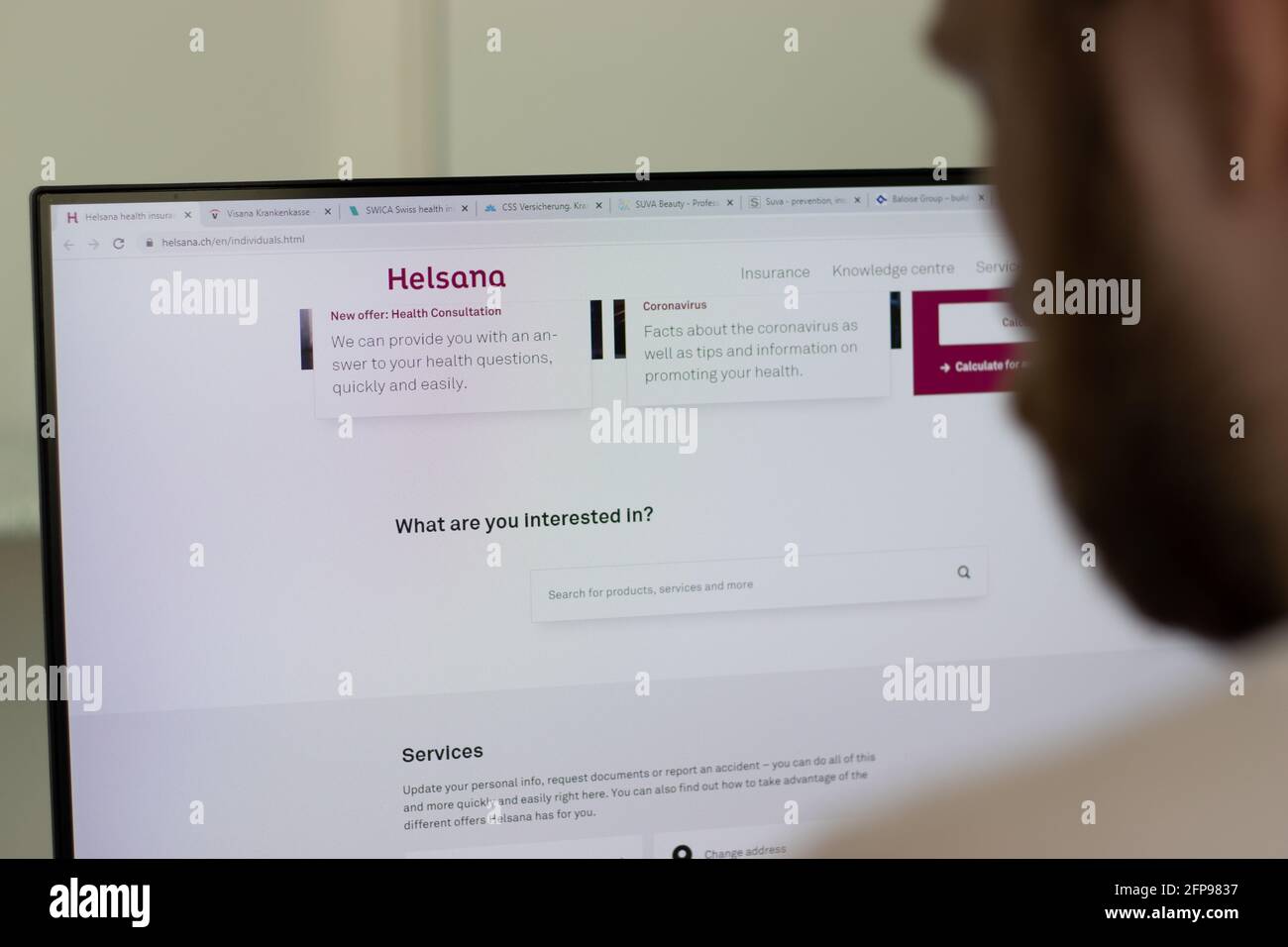 New York, USA - 1 maggio 2021: Sito web della Helsana Company su schermo, Editoriale illustrativo Foto Stock