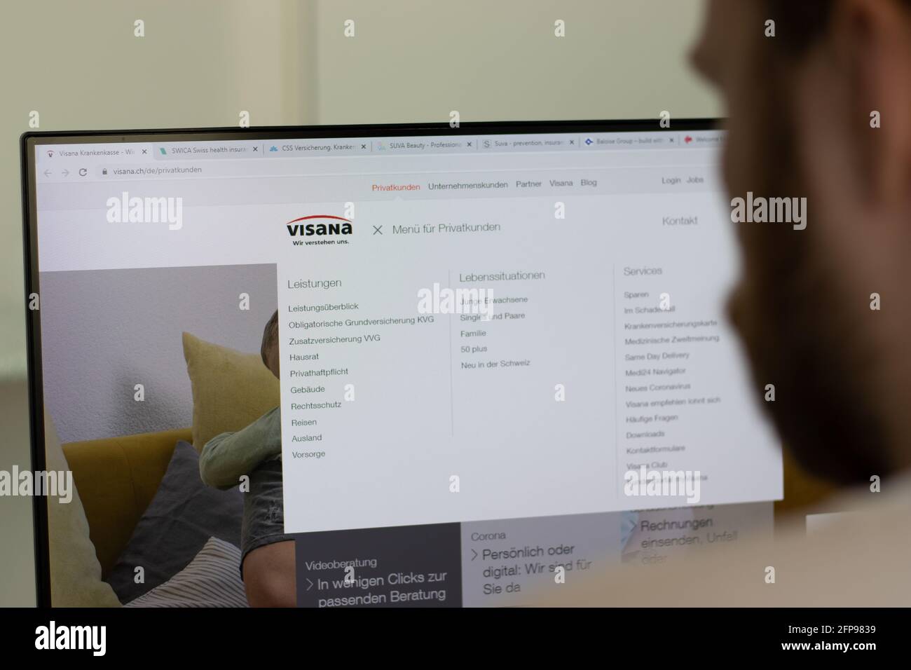 New York, USA - 1 Maggio 2021: Sito web della Visana Company su schermo, Editoriale illustrativo Foto Stock