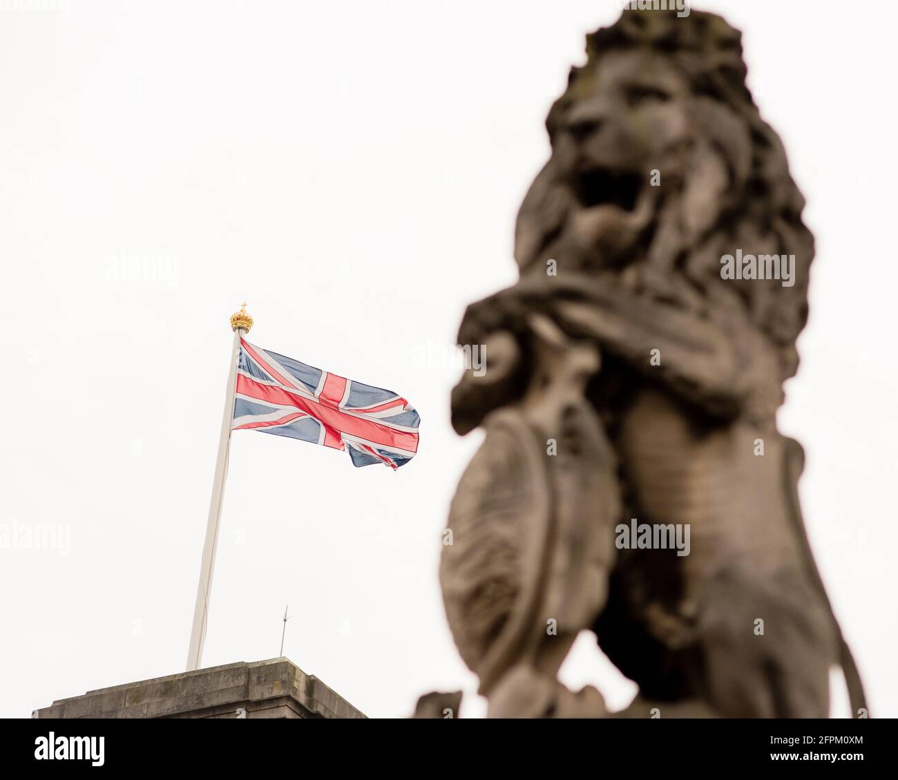 Londra, Regno Unito - 29 gennaio 2017: Una foto dettagliata del Victoria Memorial che include una statua unicorno e leone all'esterno di Buckingham Palace a Londra. Foto Stock