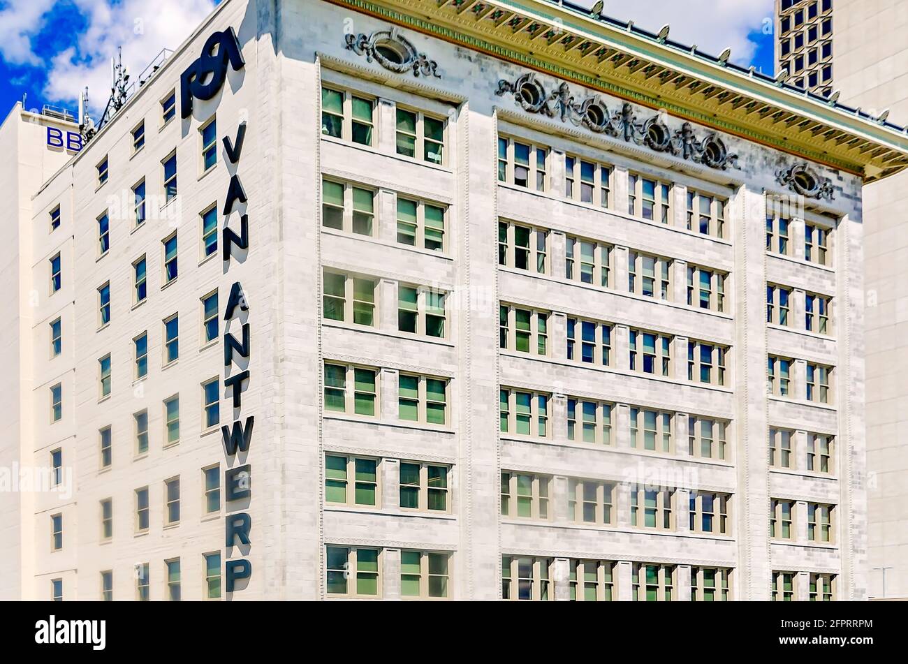 L'edificio di Van Antwerp è raffigurato, il 14 maggio 2021, a Mobile, Alabama. L'edificio è stato costruito nel 1907. Foto Stock