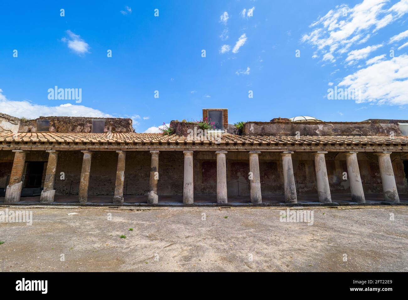 Portico nelle Terme Stabiane (terme Stabiane) - Sito archeologico di Pompei, Italia Foto Stock