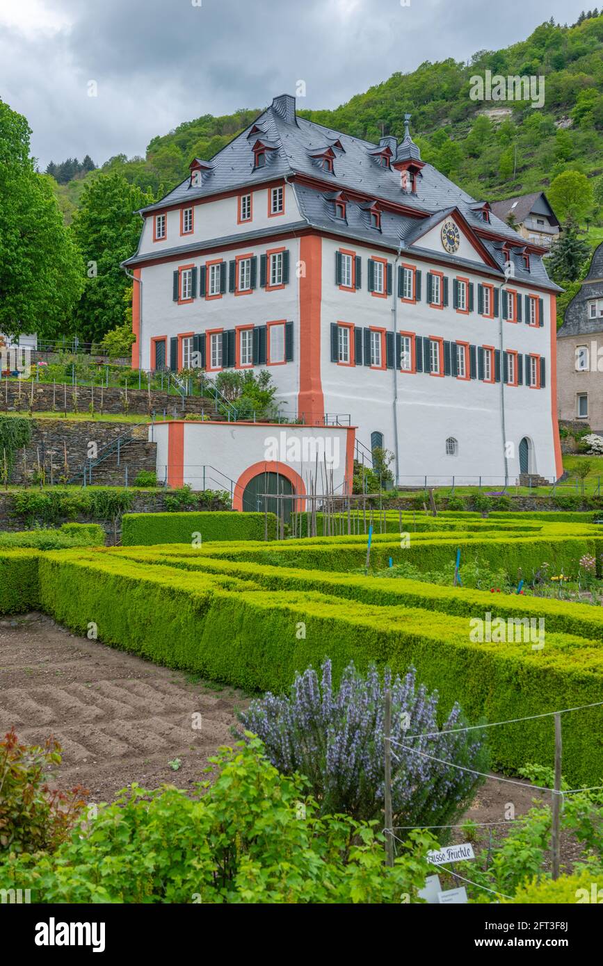 Ex convento benedettino Hirzenach, stile barocco, patrimonio mondiale dell'UNESCO Valle del Medio Reno superiore, Renania-Palatinato, Germania Foto Stock