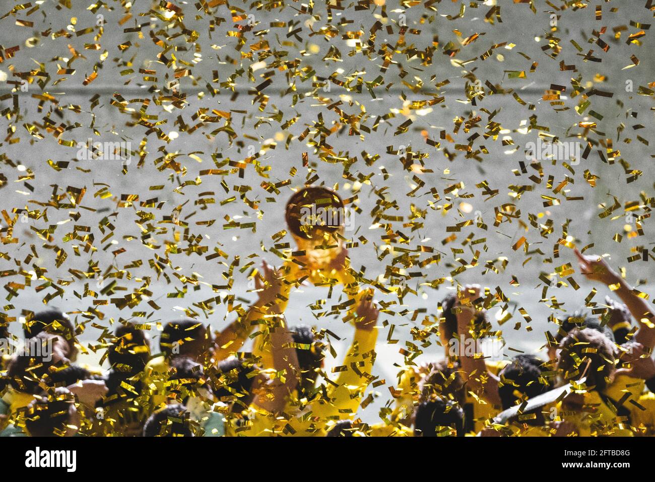 Berlino, Olympiastadion 13.05.21: Team Dortmund con Marco Reus (BVB), Erling Haaland (BVB), Jude Bellingham (BVB) festeggiano la vittoria 4:1 dopo la Foto Stock