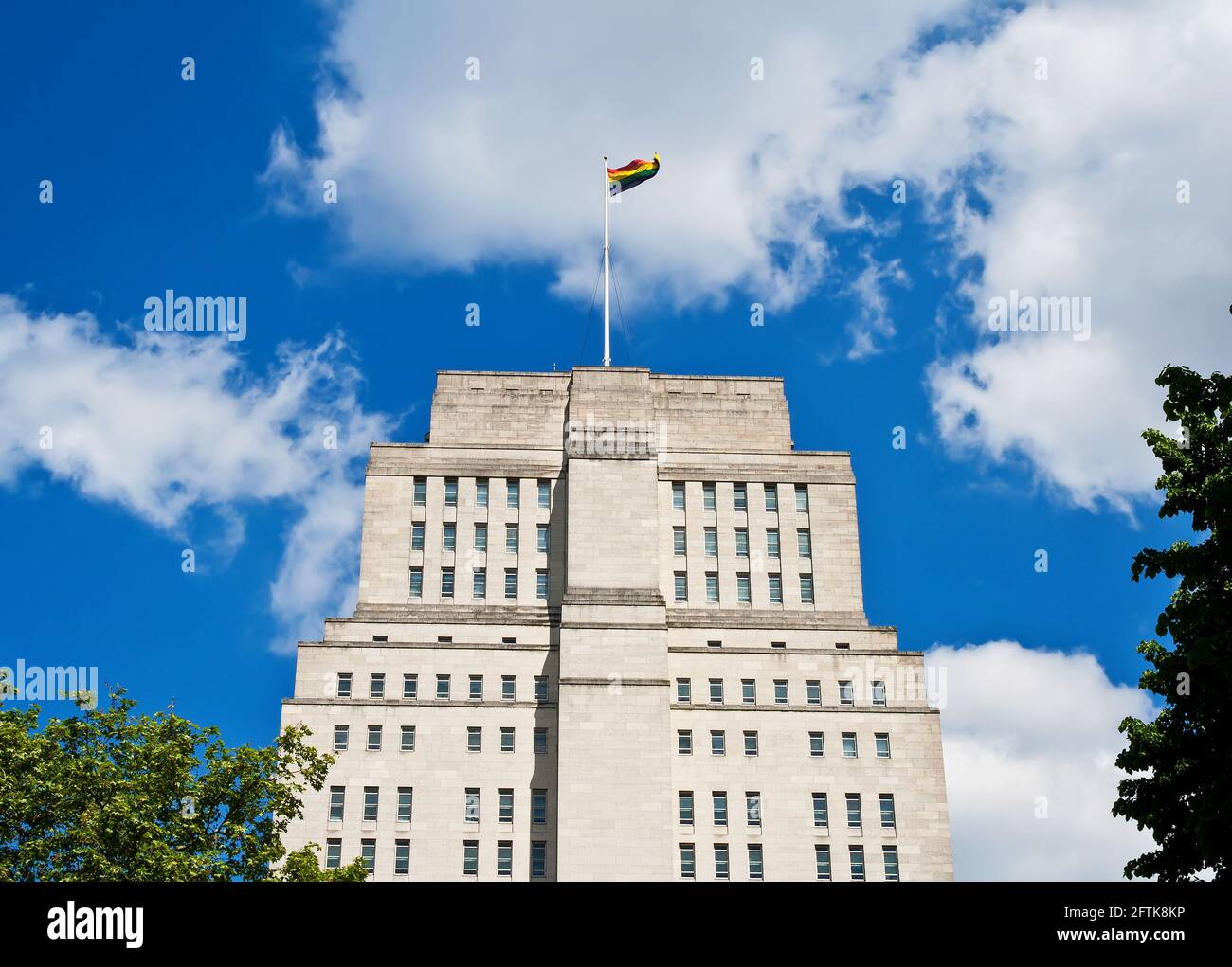 Senato House, un edificio Art Deco che ospita il centro amministrativo dell'Università di Londra in un sito patrimonio storico di grado II Foto Stock