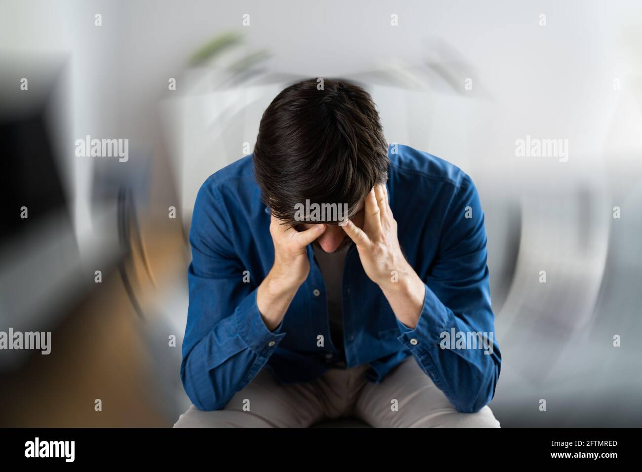 Vertigini BPPV disordini vestibolari. Neurite dell'equilibrio della testa Foto Stock