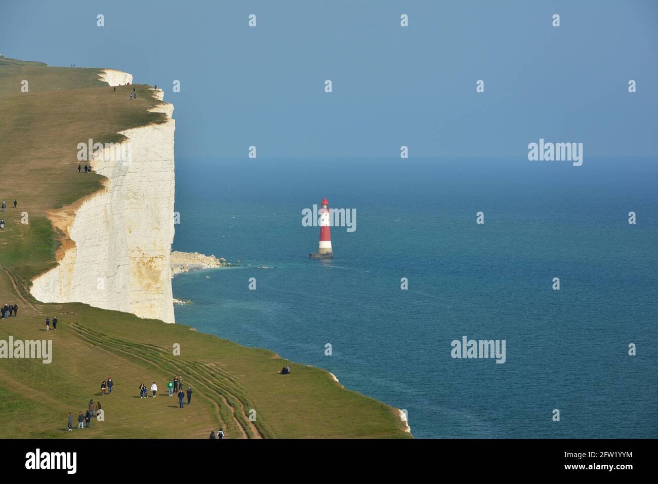 Faro di Beachy Head, scogliere di Seven Sisters, South Downs National Park, Regno Unito Foto Stock