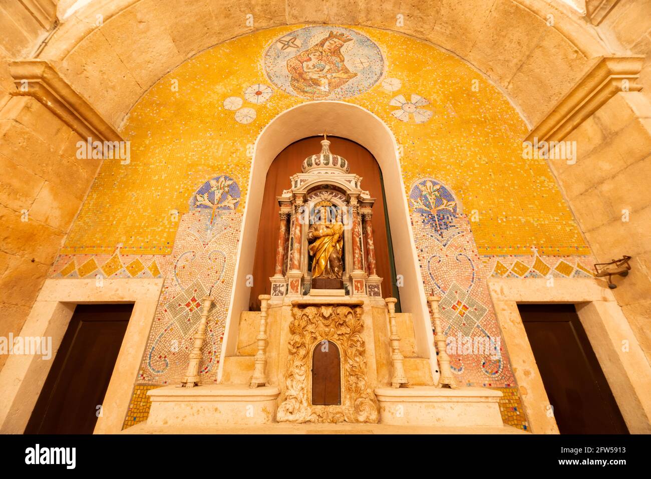 Altair della chiesa di nostra Signora in città Korcula, isola Korcula, Dalmazia, Croazia Foto Stock