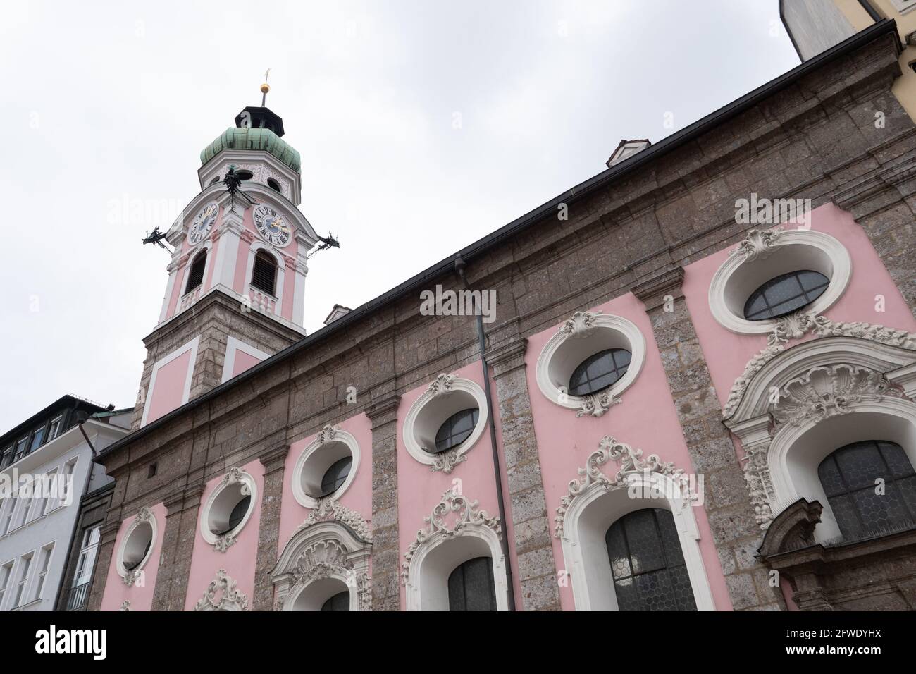 Chiesa ospedaliera dello Spirito Santo o Spitalskirche zum Heiligen Geist a Innsbruck, Tirolo, Austria Foto Stock